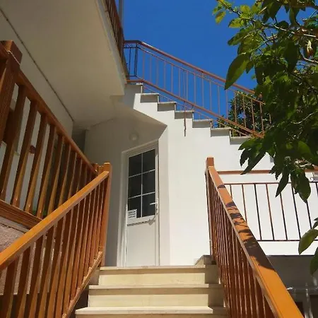 Apartamento Kostas Iii *